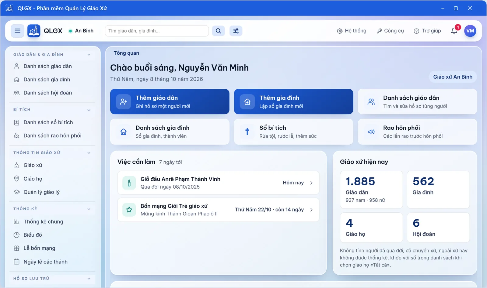 Cửa sổ QLGX đã cài: thanh tiêu đề xanh có tên phần mềm và các nút thu nhỏ, phóng to, đóng; bên trong là màn hình Tổng quan